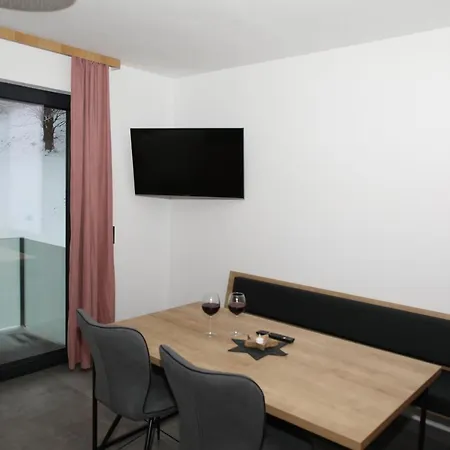 Apart-lena Apartmán *